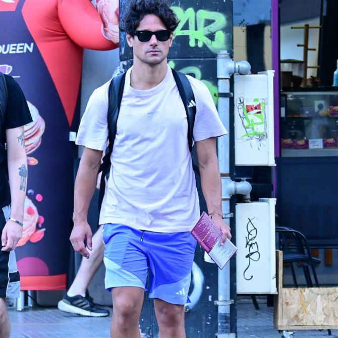 Ο Πάνος Βλάχος ξεκαθαρίζει: "Κανένα μέλος της οικογένειας μου δεν ενεπλάκη σε κάποιο τροχαίο ατύχημα"