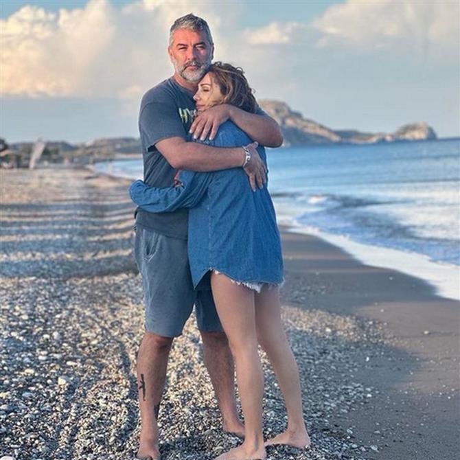 Βασίλης Μπισμπίκης: Αυτός είναι ο λόγος που δεν θα βρίσκεται στην πρεμιέρα της Δέσποινας Βανδή (Βίντεο)

