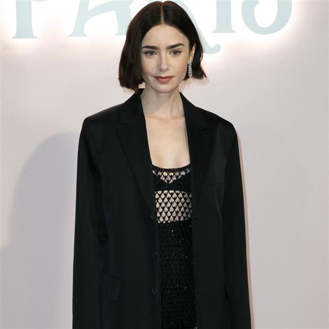 Λίλι Κόλινς: Η πρωταγωνίστρια του "Emily in Paris" απέκτησε το πρώτο της παιδί μέσω παρένθετης μητέρας