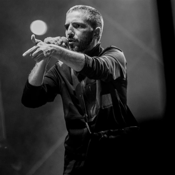 Χαμός για τον ΛΕΞ: Sold out μέσα σε λίγες ώρες η συναυλία που ανακοίνωσε στην Θεσσαλονίκη
