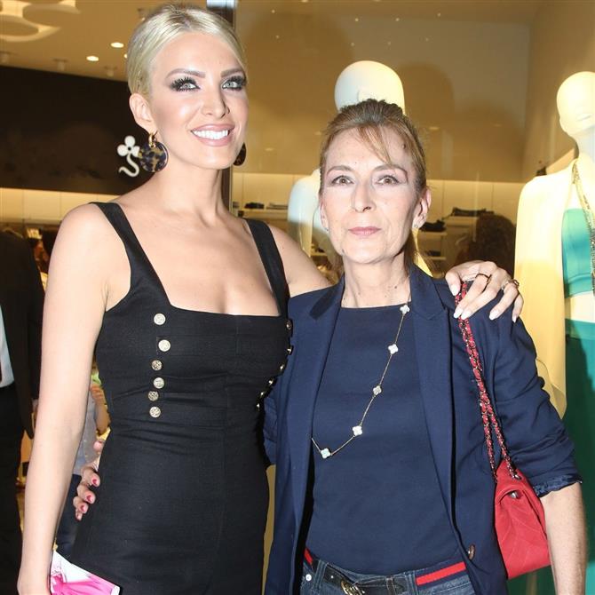 Κατερίνα Καινούργιου: Η ανάρτηση με την μητέρα της & η φωτογραφία από τα παιδικά της χρόνια