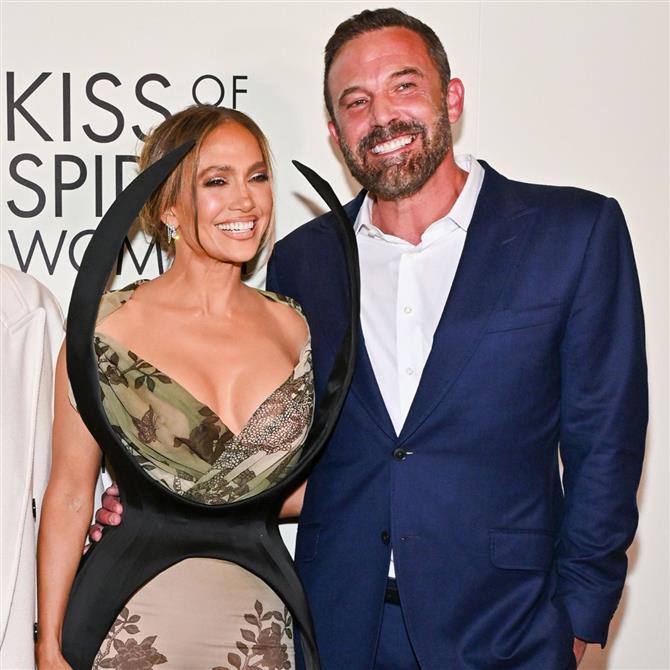 Τζένιφερ Λόπεζ - Μπεν Άφλεκ: Μαζί στο κόκκινο χαλί μετά το διαζύγιό τους (φωτογραφίες-βίντεο)
