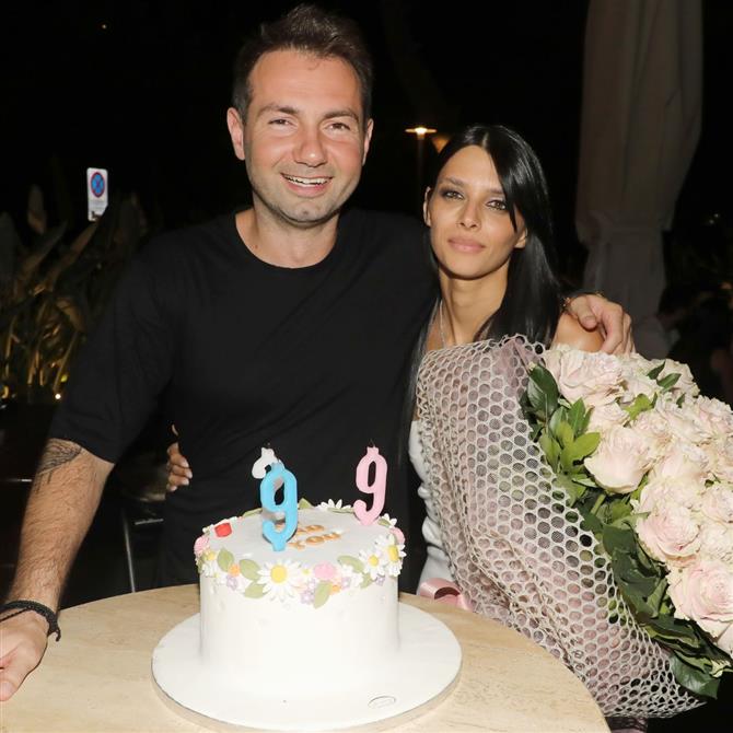 Άννα Μπεζάν & Δημήτρης Παππάς: Η κόρη τους ξεκίνησε σχολείο (Photo)