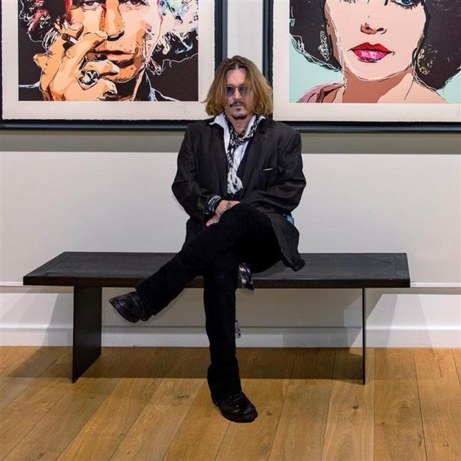 
Τζόνι Ντεπ: "Η ζωή μου μετατράπηκε σε σαπουνόπερα αλλά…"
