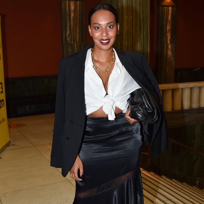 Γέννησε η Θεοδώρα Ρασέλ - Οι πρώτες φωτογραφίες με το νεογέννητο μωρό της