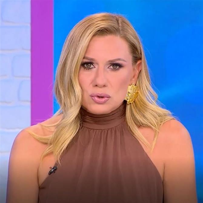 Κατερίνα Καραβάτου: Συγκλονισμένη από τον θάνατο της Λένας Σαμαρά - "Δεν υπάρχουν λόγια για αυτή την τραγωδία"