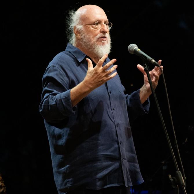 Πέθανε ο Διονύσης Σαββόπουλος