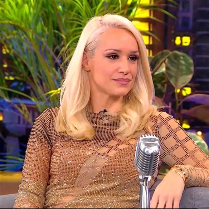 Κατερίνα Παναγοπούλου: "Όταν στοχοποιήθηκα για τα ρούχα μου, με πήρε τηλέφωνο ο Κασσελάκης & μου είπε ότι..."