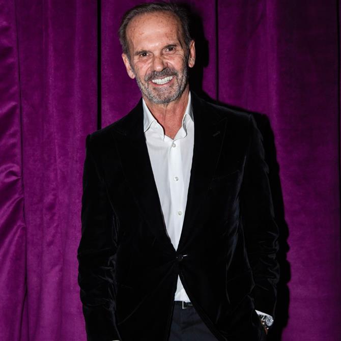 Πέτρος Κωστόπουλος: Ο συγκινητικός αποχαιρετισμός & η αγκαλιά με τον γιο του, Μάξιμο - "Καλό ταξίδι στη νέα σου ζωή"
