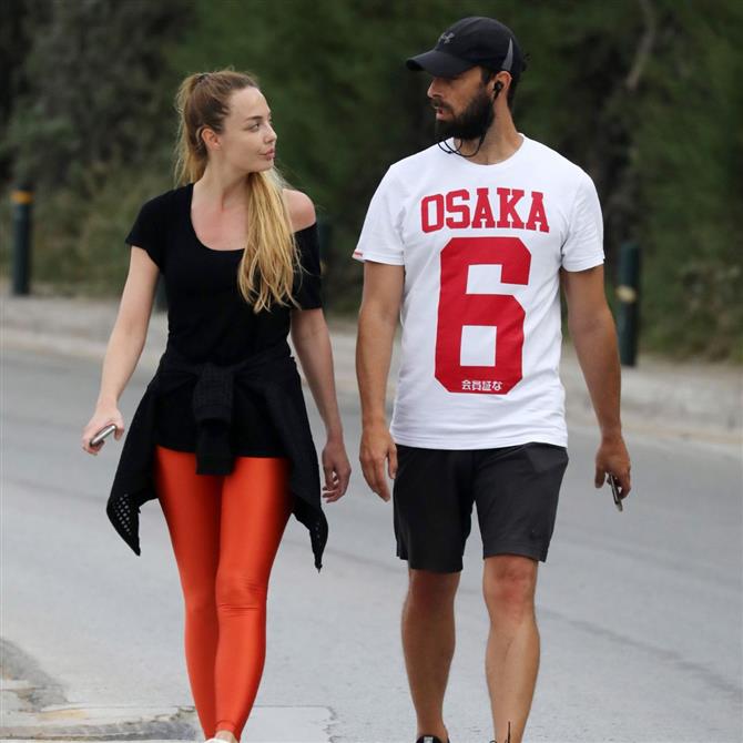 Έγκυος η Αντωνία Καλλιμούκου: Η πρώτη φωτογραφία με φουσκωμένη κοιλιά
