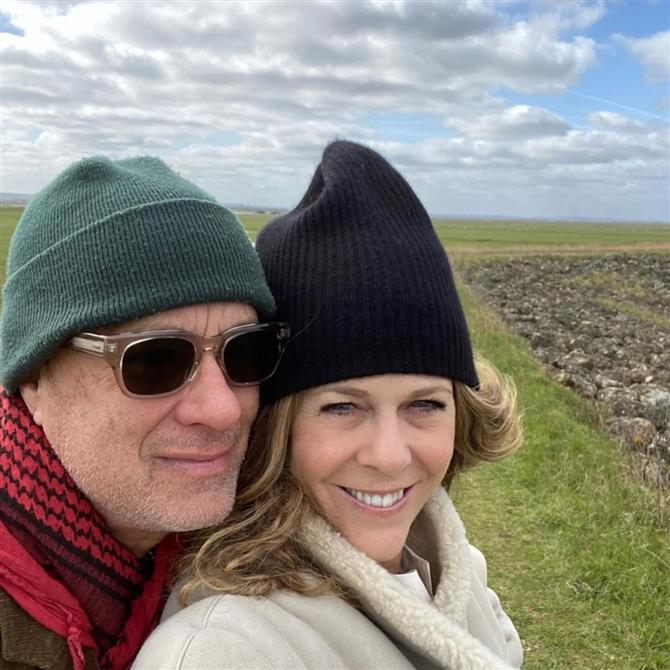 Ρίτα Γουίλσον: Η ανάρτησή της για τα 37 χρόνια γάμου με τον Τομ Χανκς